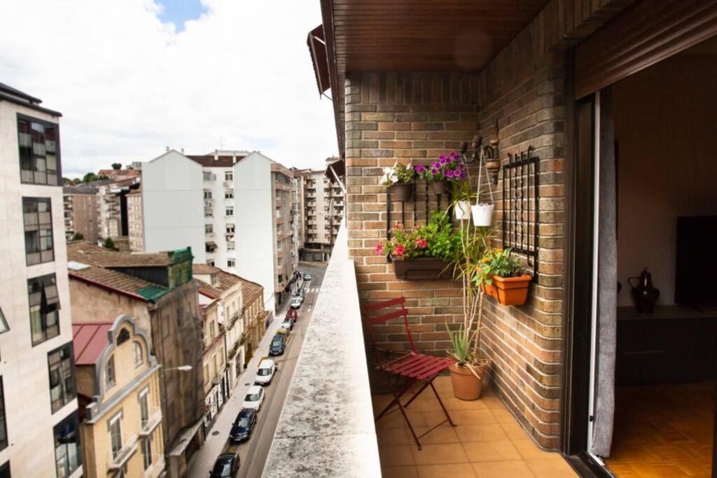 Appartamento Piso Luminoso Y Tranquilo En Ourense Esterno foto